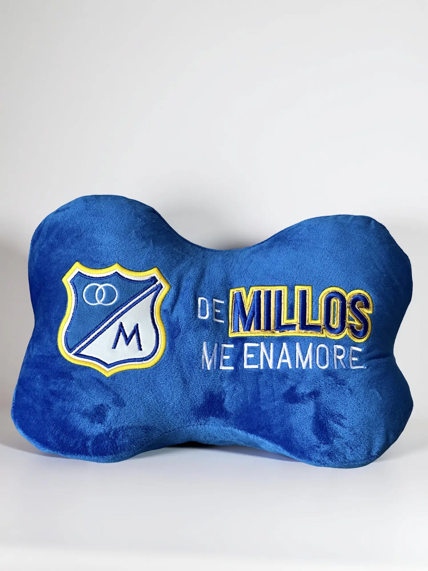 Cojín Peluche Millonarios 26 x 36Cm